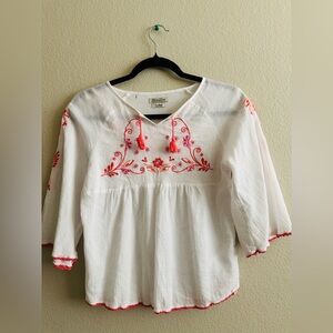 NWOT Lucky brand Women’s Embroidered floral design boho top in size M